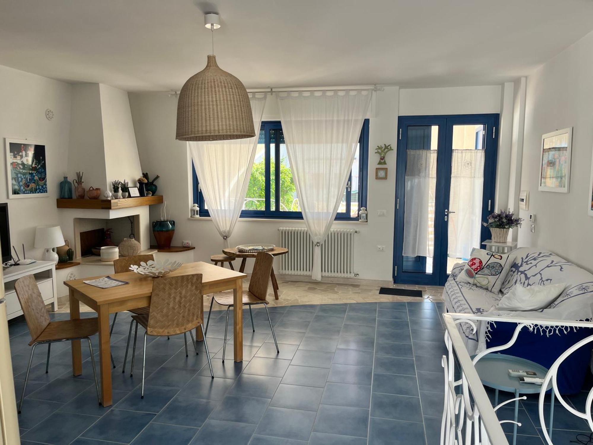 Casa Vacanze MARESOLE Mattinata Esterno foto
